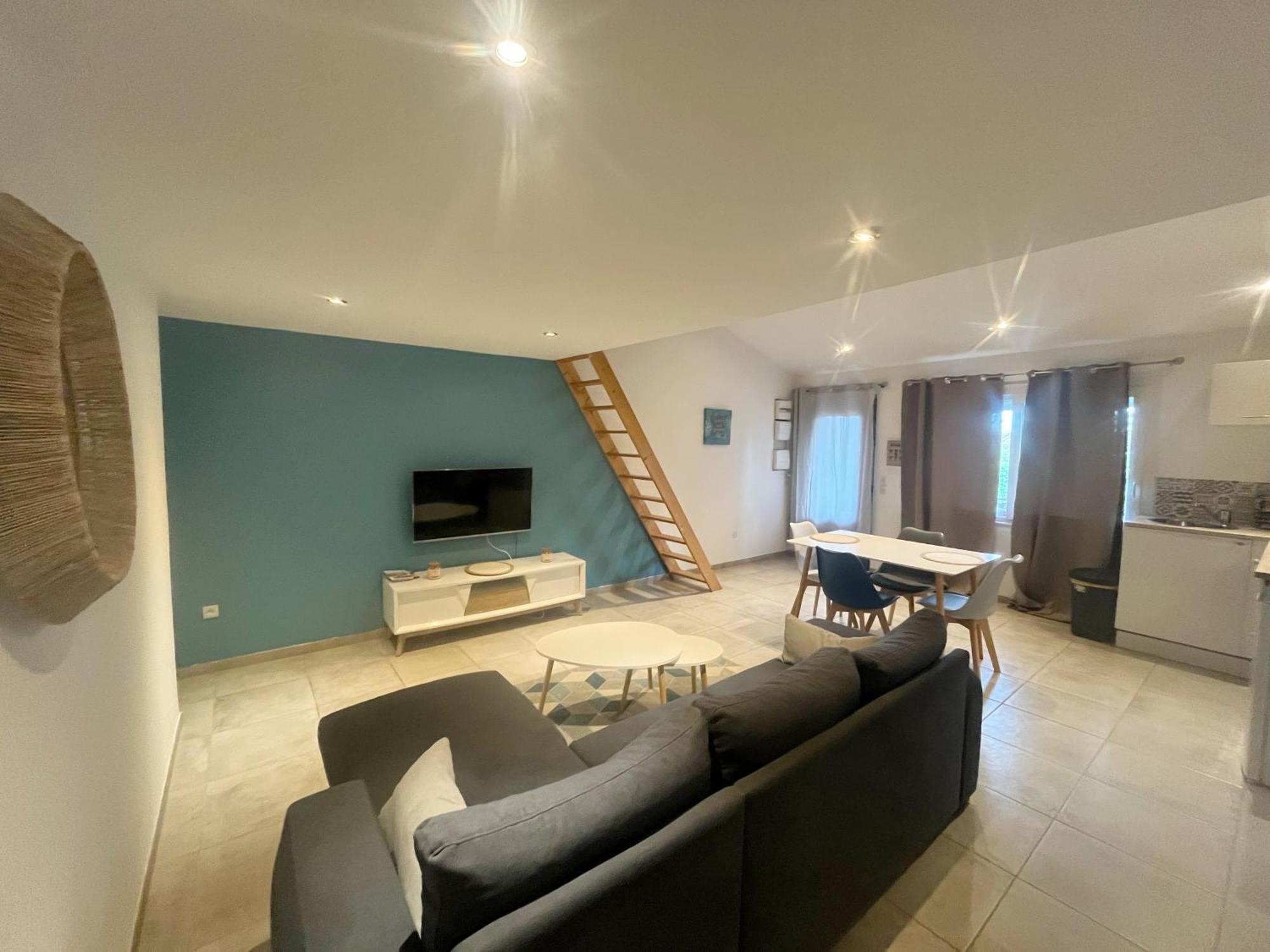 A Deux Pas Des Peniches Appartement Castelsarrasin Buitenkant foto